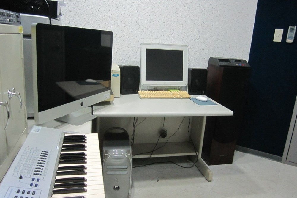 電腦教室(二)  ( MIDI )  ( Mac Mini )